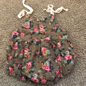 TODDLER GIRL FLOWER ROMPER